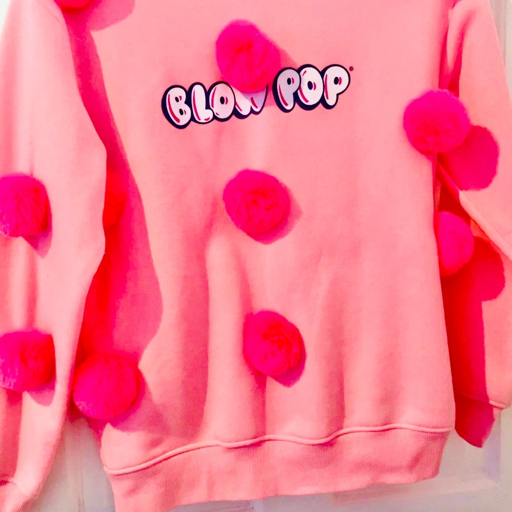 Pink sweat shirt